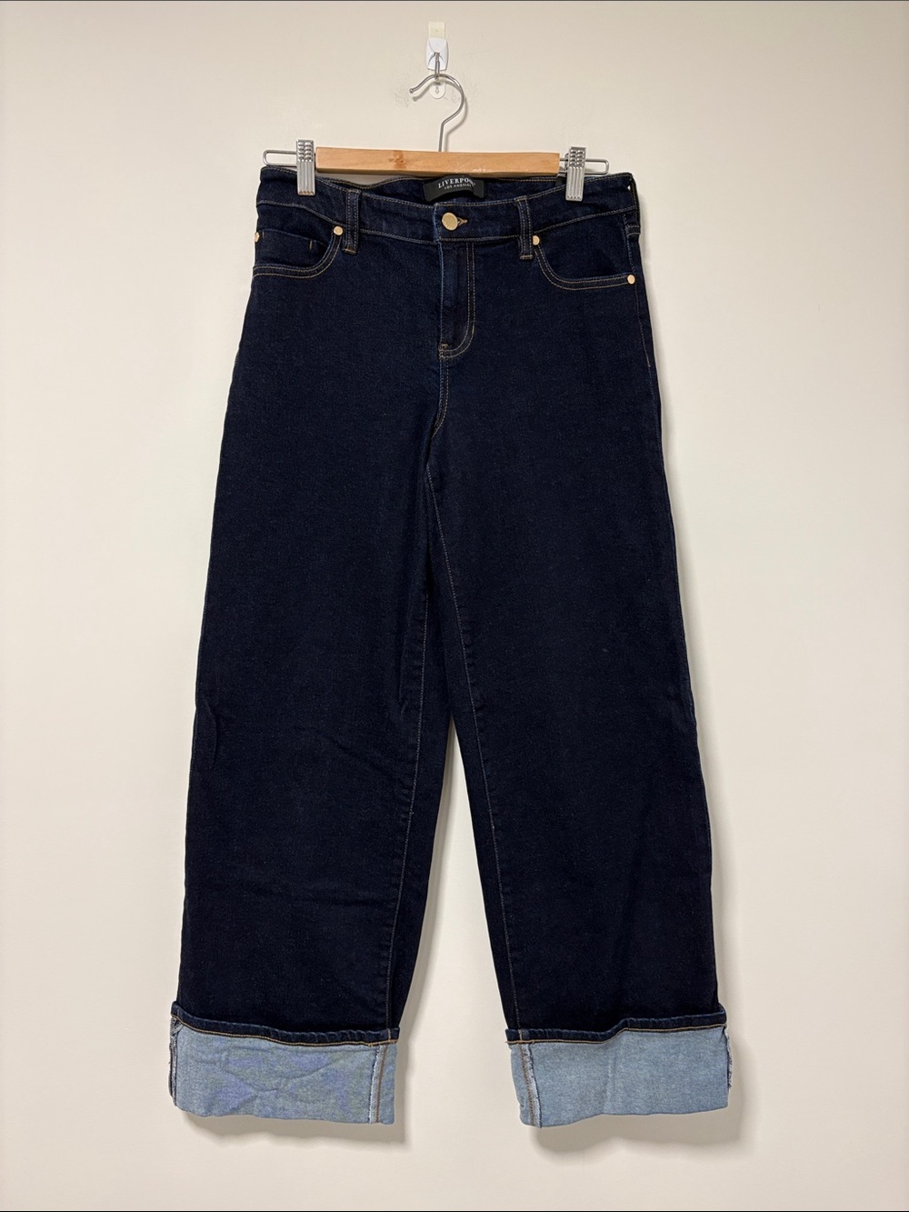 Liverpool Wide-Leg High-Rise Black Jeans with Cuffed Hem